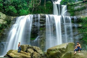 DESTINASI AIR TERJUN YANG INDAH DI KOTA MALANG 2023