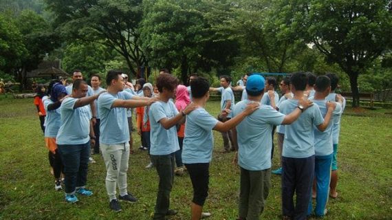 Outbound untuk Perusahaan di Malang: Membangun Kekompakan dan Produktivitas Tim