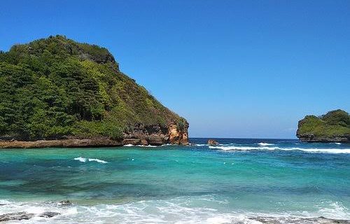Outbound Pantai di Malang: Petualangan Tim di Tepi Laut Selatan